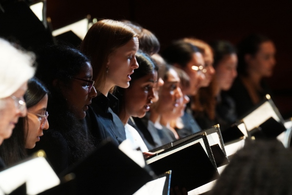 Members of the Halle Youth Choir in performance cr Alex Burns, the Halle