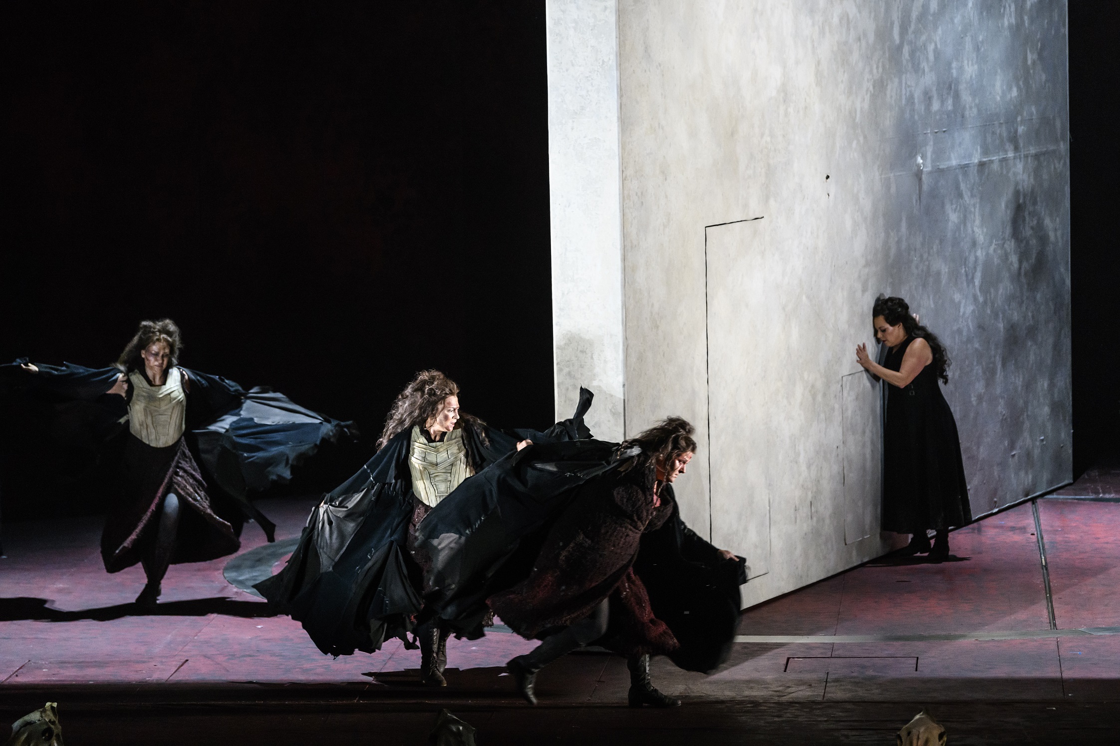 Valkyries and John Lundgren as Wotan at The Royal Opera