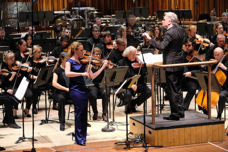 Carolin Widmann plays Anderson's In liebliche Blaue