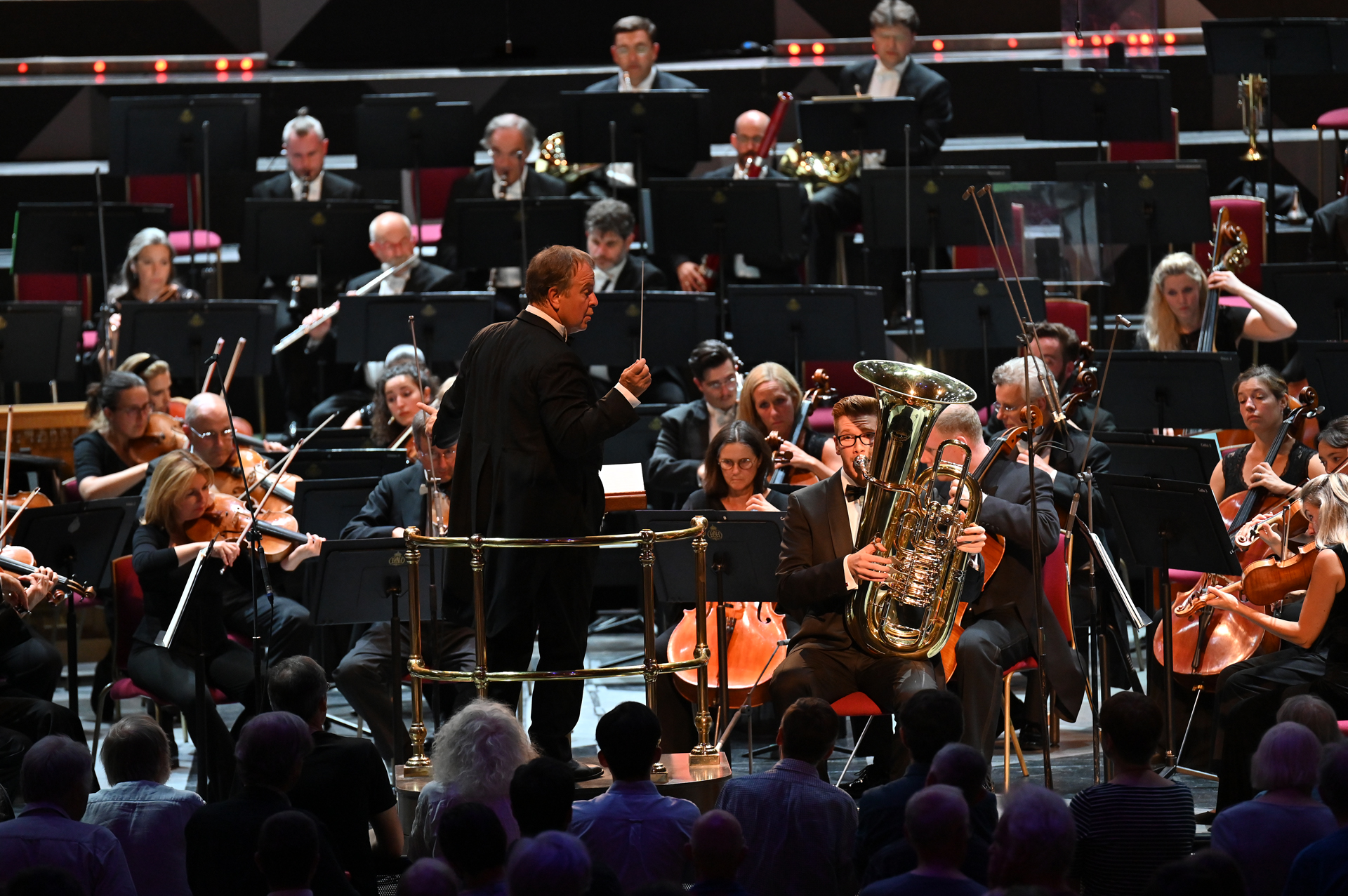 Hartwig in Vaughan Williams