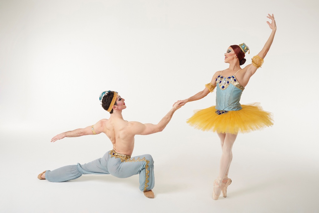 The Trocks' Corsaire Pas de deux