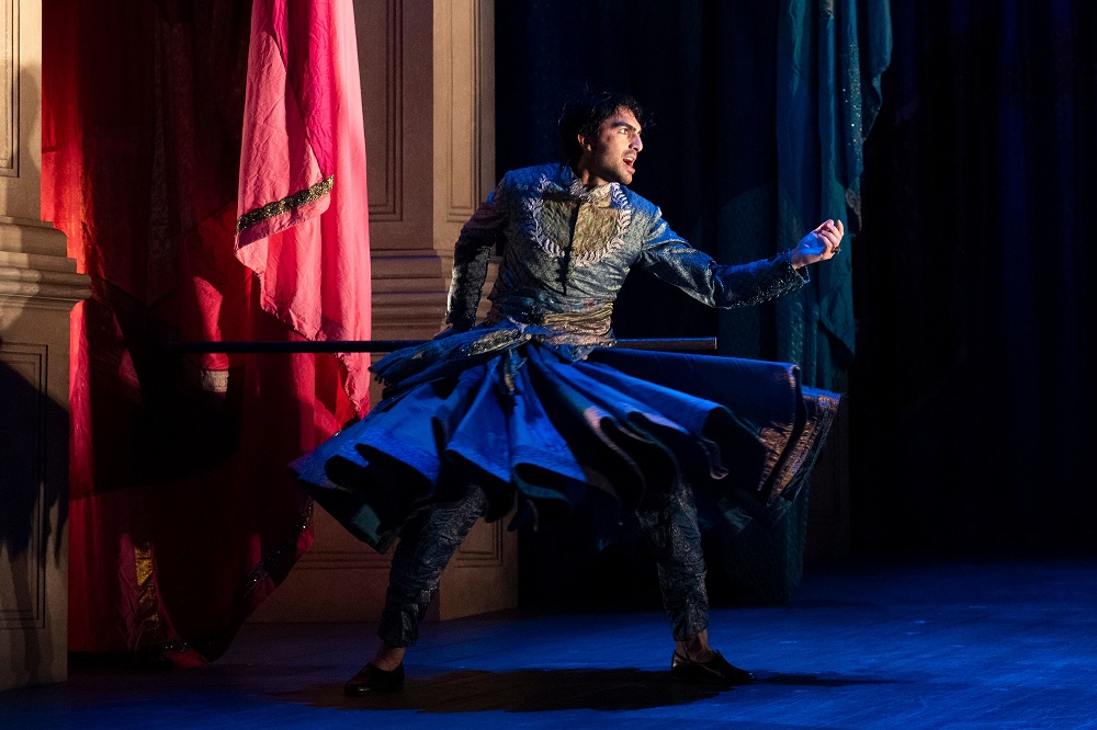 Cameron Shahbazi as Tolemeo in 'Giulio Cesare'