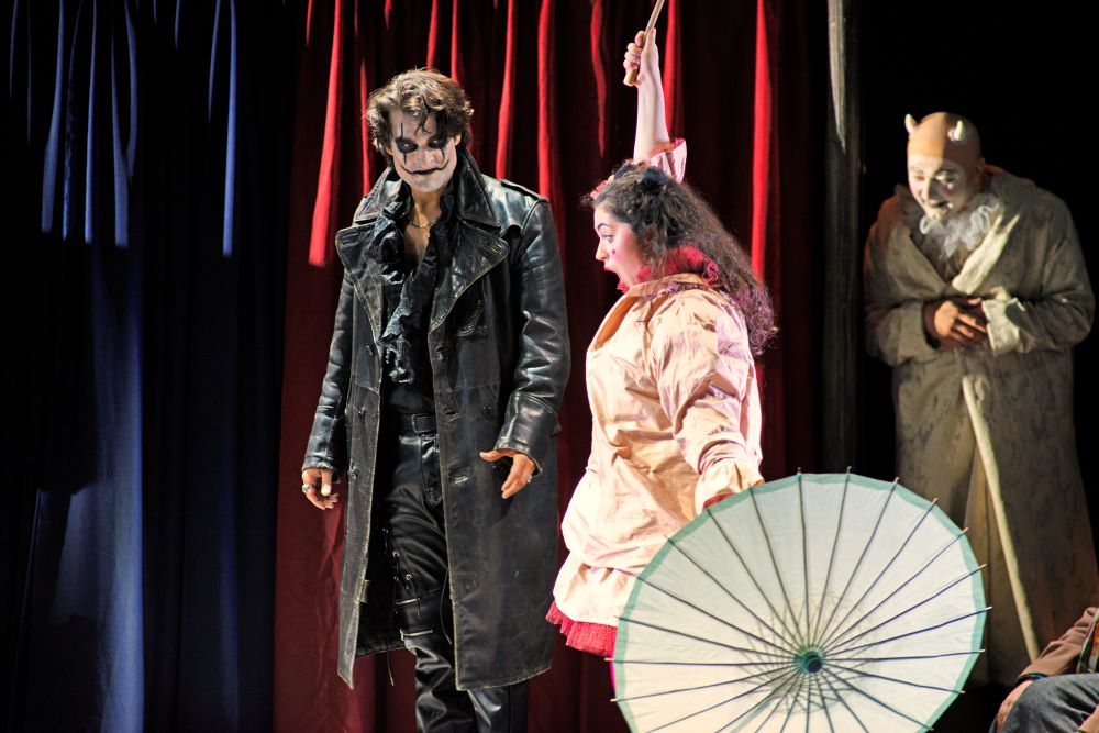 Scene from Pagliacci at Wexford