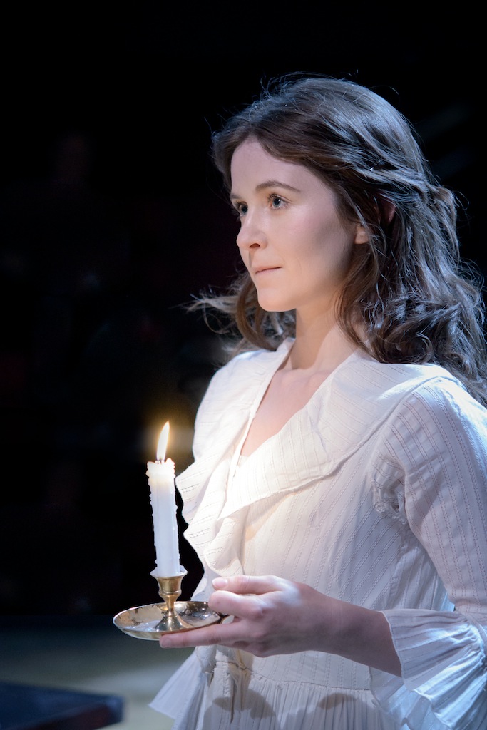 Hannah Lee as Thomasina Coverly