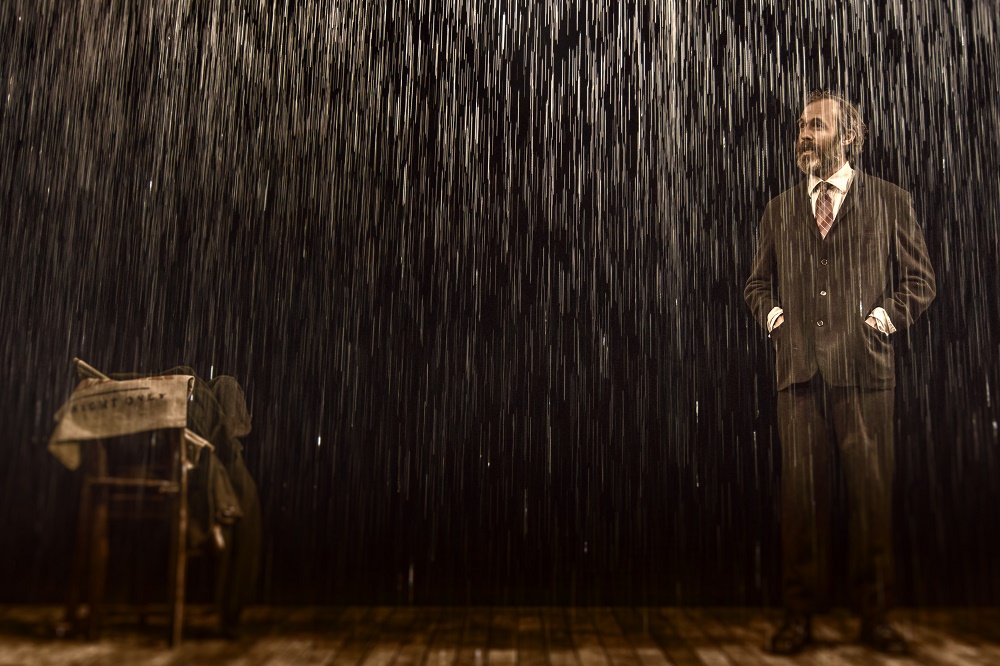 Stephen Dillane in Faith Healer at the Donmar Warehouse