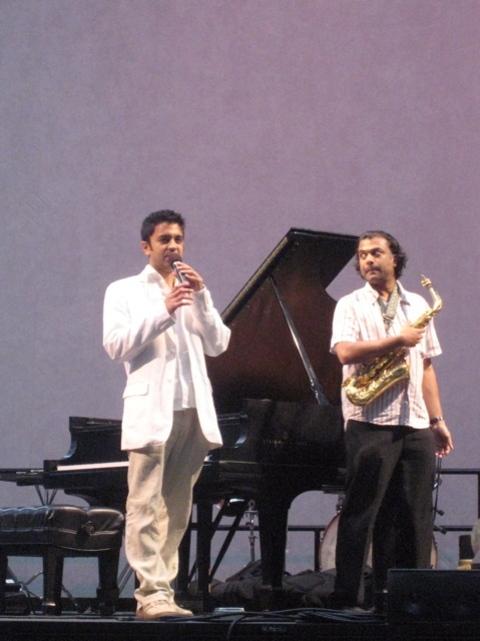 Dynamic duo mix Indian, Classical and Jazz elements