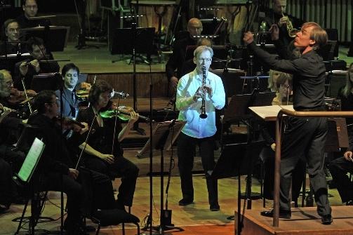 Kari Kriikku as Kaija Saariaho's unicorn, with David Robertson conducting the BBCSO