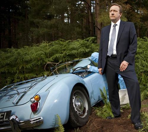 Neil Dudgeon as DCI John Barnaby, with a rather desirable MGA sports car